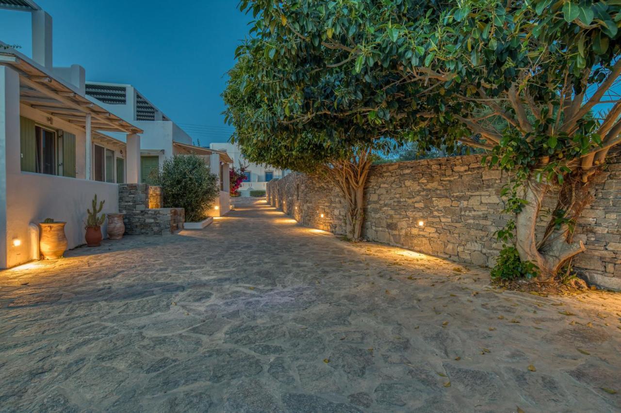 Dahlia Apartments And Studios Aliki  Exterior photo